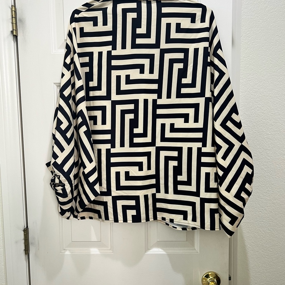Alamia Black & Ivory Geometric Poet Long Sleeve Blouse, size Med - Picture 9 of 11